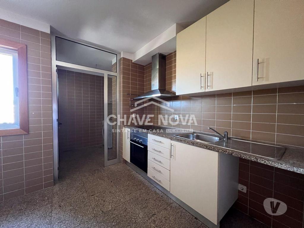 Apartamentos a venda Maia - Fotos para Maia-Apartamento T3 em Moreira c garagem (MAI 02243)