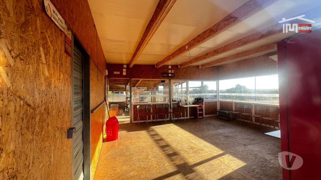 Comprar Loja Montijo - Fotos para Venda de Snack Bar Fixa com Boa Clientela e Estrutura Completa