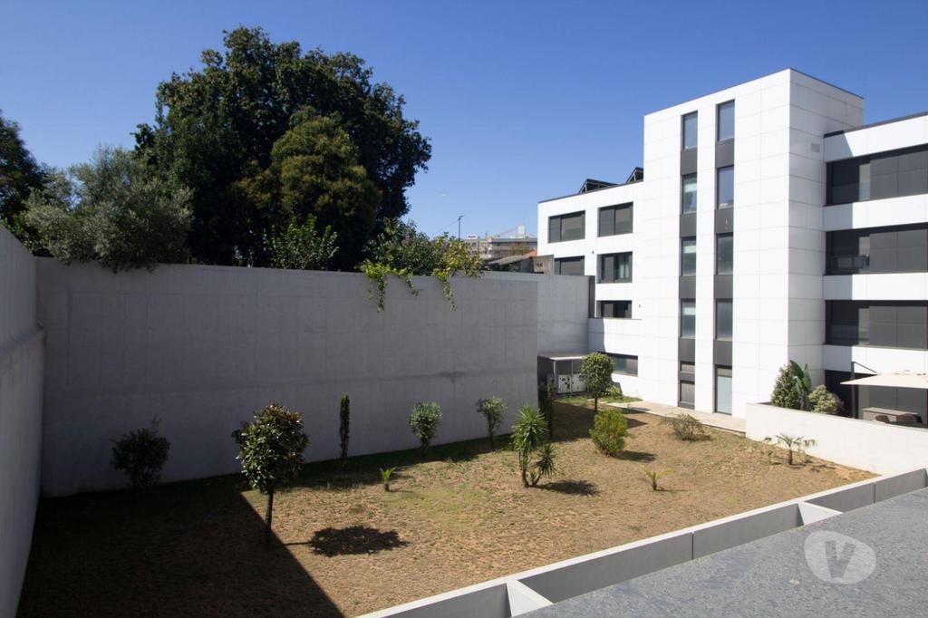 Apartamentos a venda Porto - Fotos para Porto-T3 Novo na Avenida da Boavista (LUX 00160)