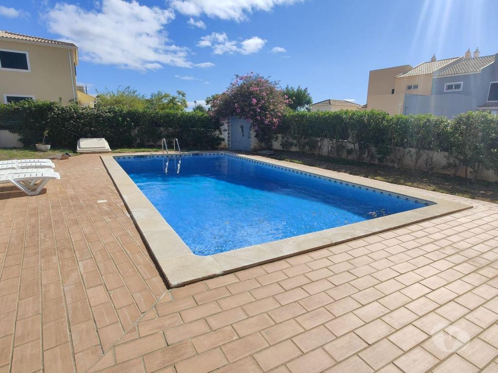Apartamentos a venda Silves - Fotos para Silves-Encantadora Moradia em Armação de Pêra (ALBF 00191)