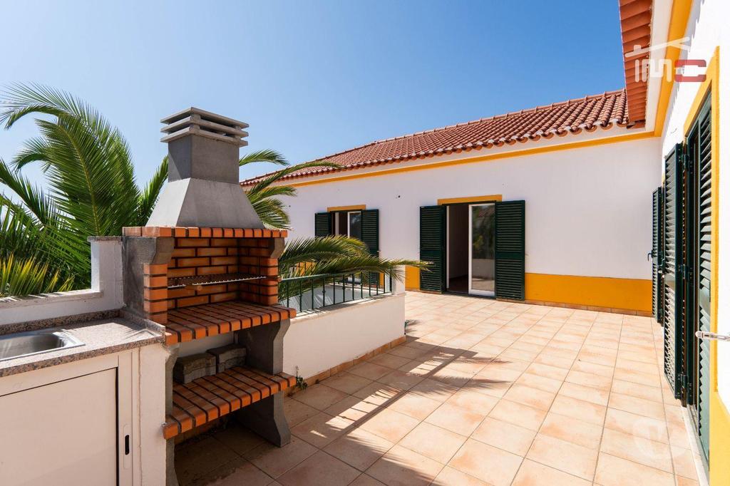 Apartamentos a venda Salvaterra de Magos - Fotos para Moradia T4 em Santarém Conforto e Tranquilidade (8-M-000088)