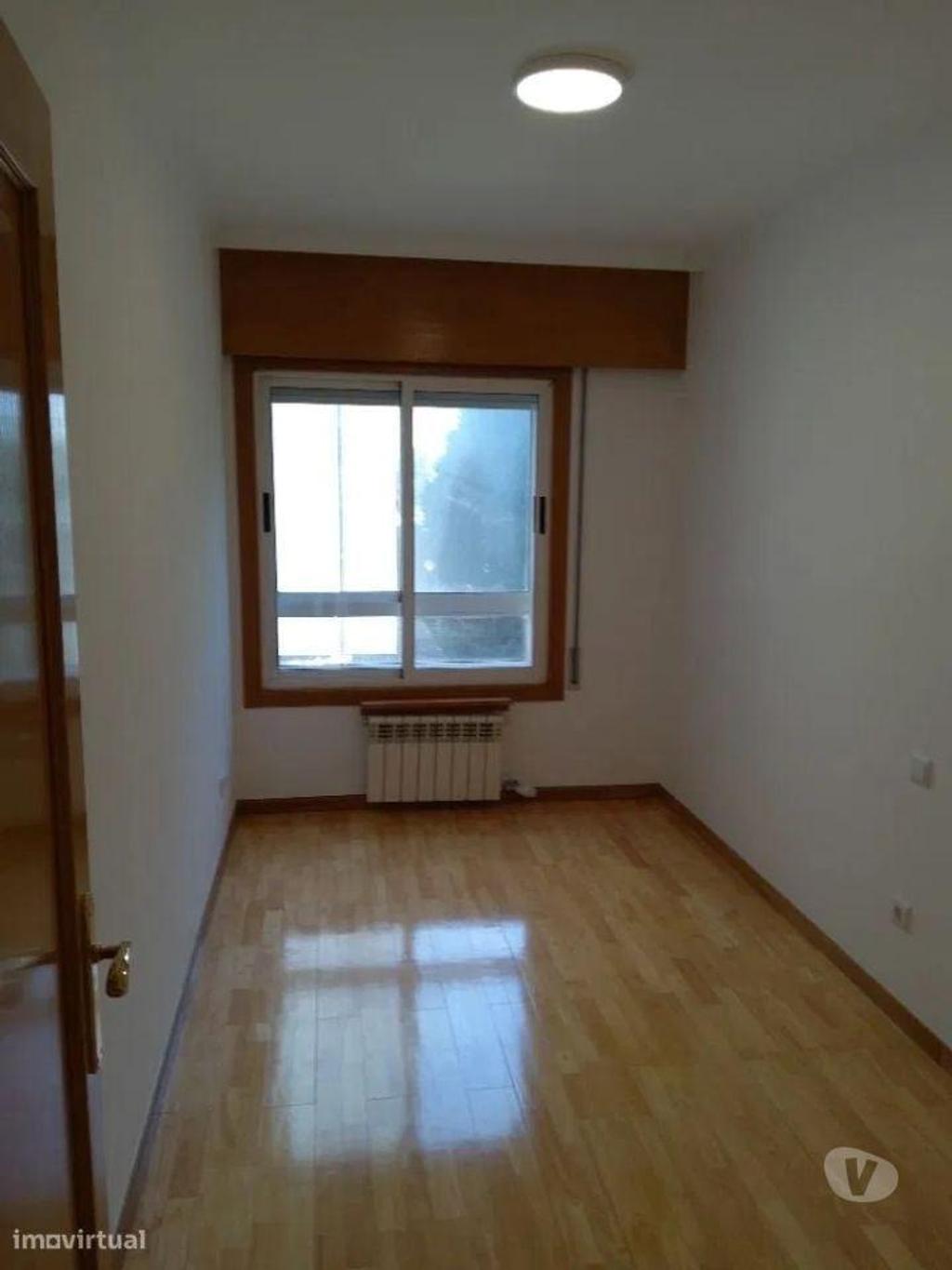 Apartamentos a venda Porto - Fotos para Apartamento, recuperado, para venda, Porto - Lordelo do Ouro e
