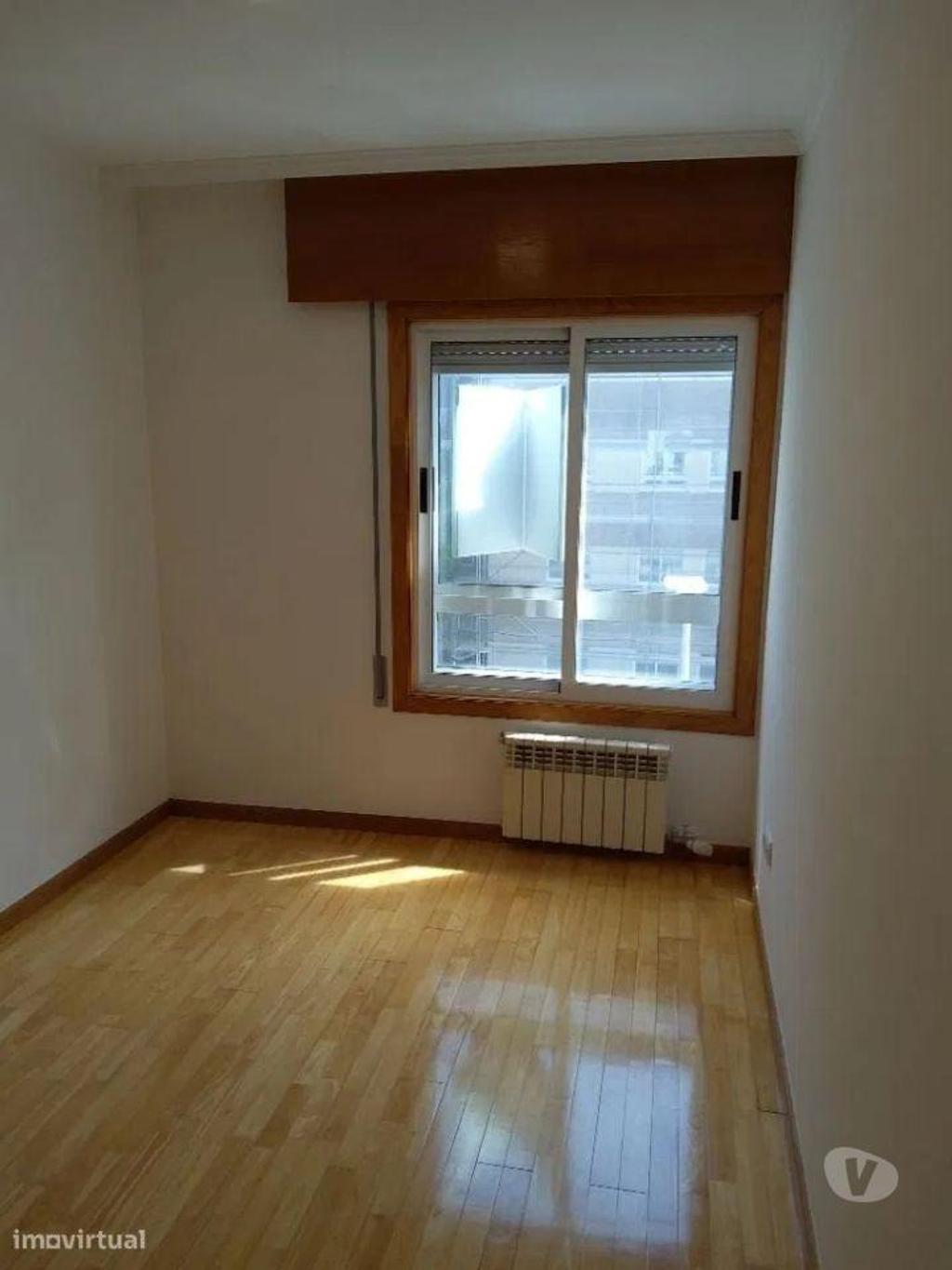 Apartamentos a venda Porto - Fotos para Apartamento, recuperado, para venda, Porto - Lordelo do Ouro e