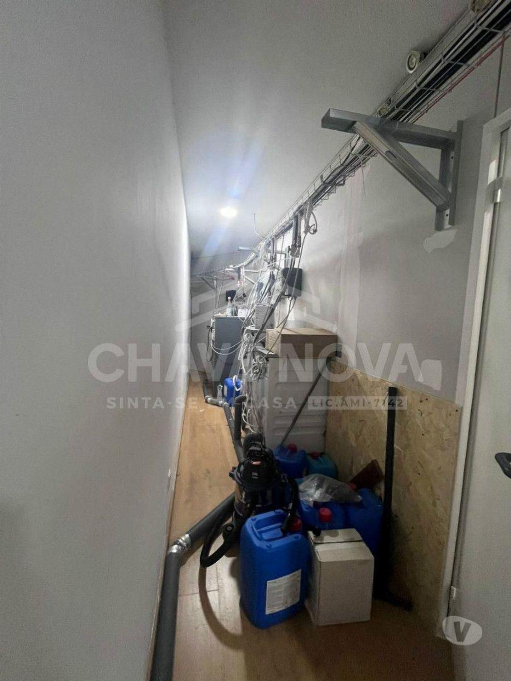 Comprar Loja Matosinhos - Fotos para Espaço comercial - Lavandaria self-service para Trespasse em...