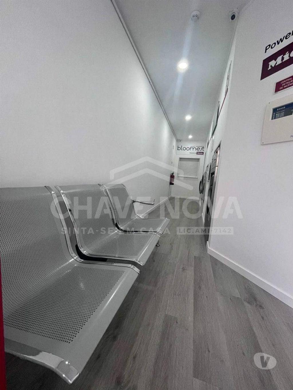 Comprar Loja Matosinhos - Fotos para Espaço comercial - Lavandaria self-service para Trespasse em...