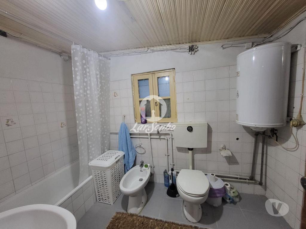 Apartamentos a venda Matosinhos - Fotos para Moradia Bifamiliar M3+ M1 a 300m da praia Lavra, Matosinhos