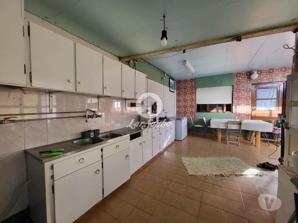 Apartamentos a venda Matosinhos - Fotos para Moradia Bifamiliar M3+ M1 a 300m da praia Lavra, Matosinhos