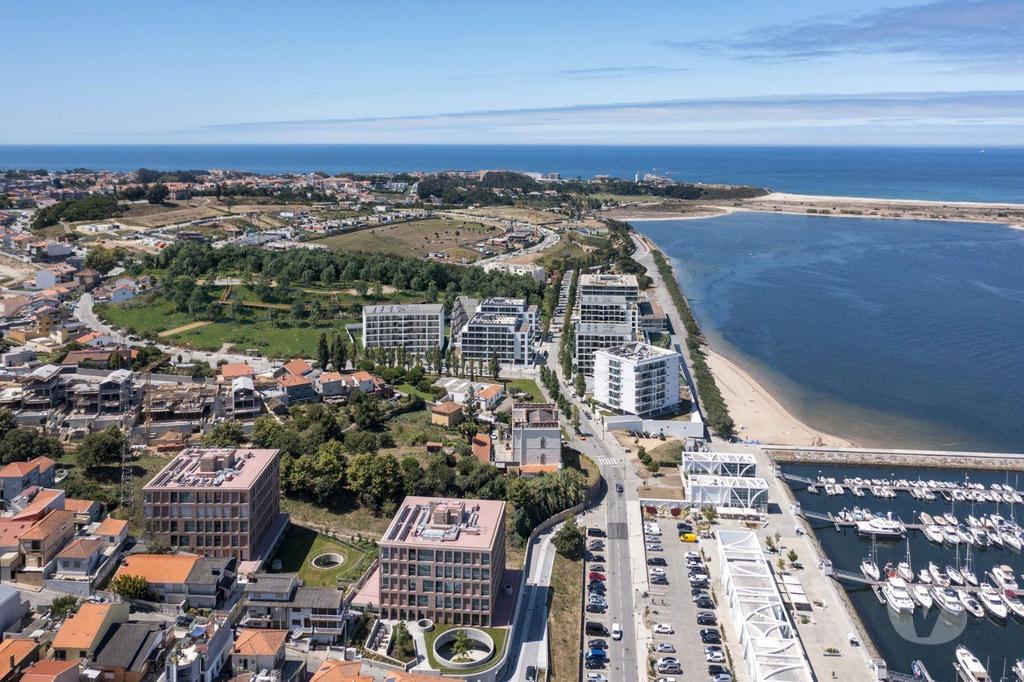 Apartamentos a venda Vila Nova de Gaia - Fotos para Apartamento T1 Novo c Lugar de Garagem em Canidelo (GN 02054)