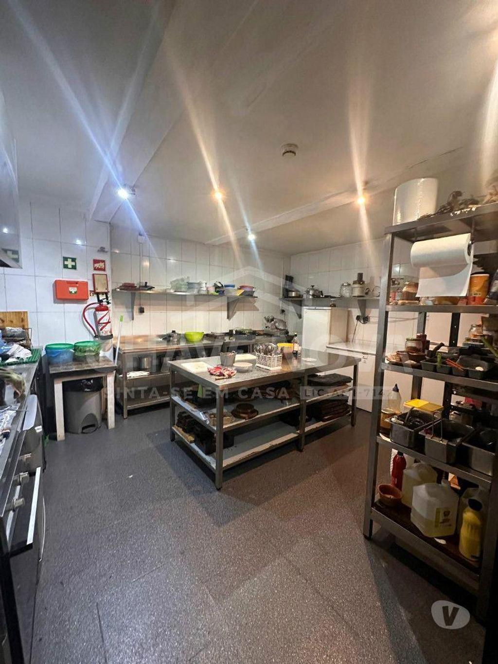 Comprar Loja Porto - Fotos para Trespasse de restaurante de tapas na Baixa do Porto