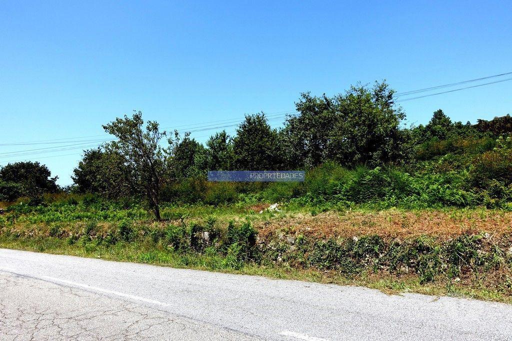 Terrenos Paredes de Coura - Fotos para Terreno e Ruína p Restauro e Expansão, no Minho, em Agualonga.