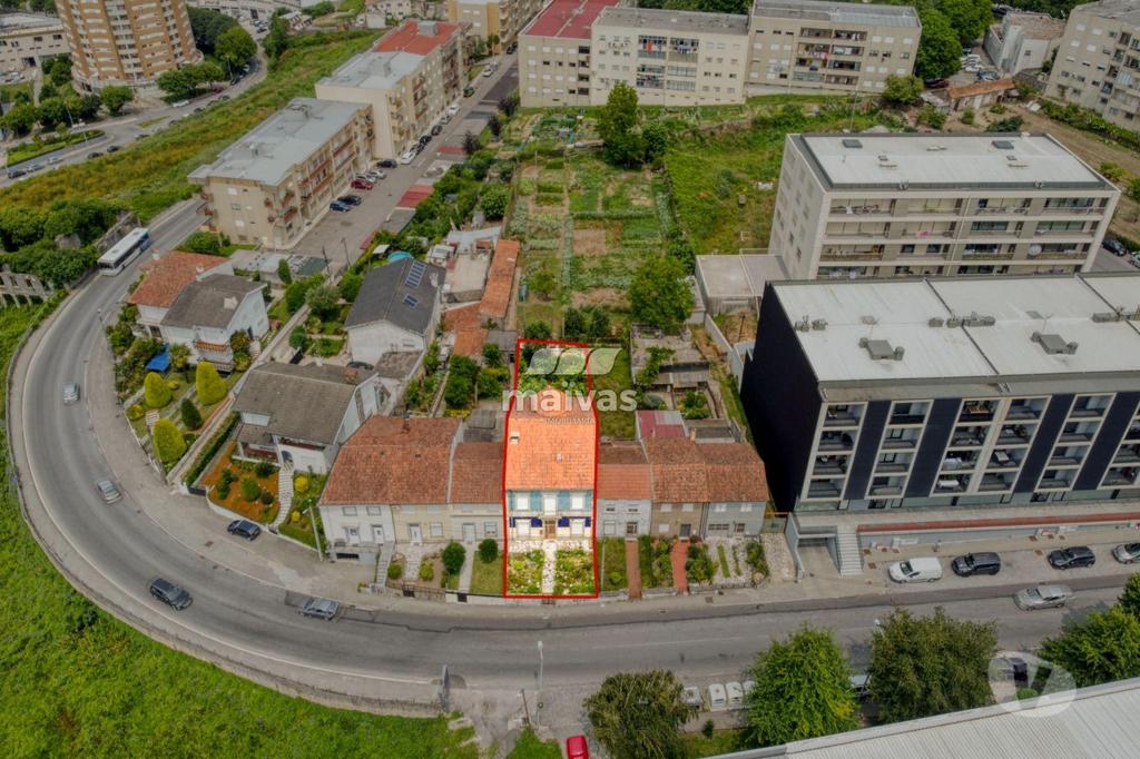 Comprar Loja Braga - Fotos para Prédio c 3 Frações