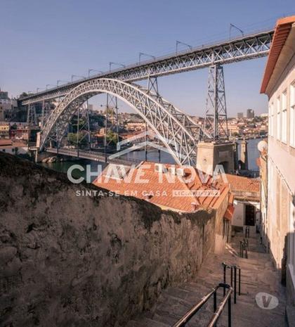 Imóveis para venda - Fotos para Apartamento T1 NOVO no Porto (Escadas dos GUiNDAIS)