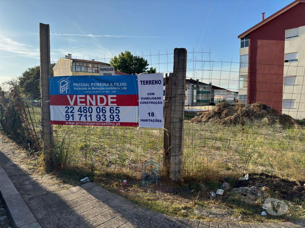 Terrenos Gondomar - Fotos para Lote Terreno p Construção em altura - Rio Tinto Próx. Metro