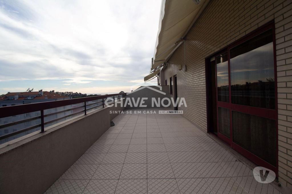 Apartamentos a venda Vila Nova de Gaia - Fotos para Apartamento T4 Dúplex Último Piso c Terraço em Santa Marinha