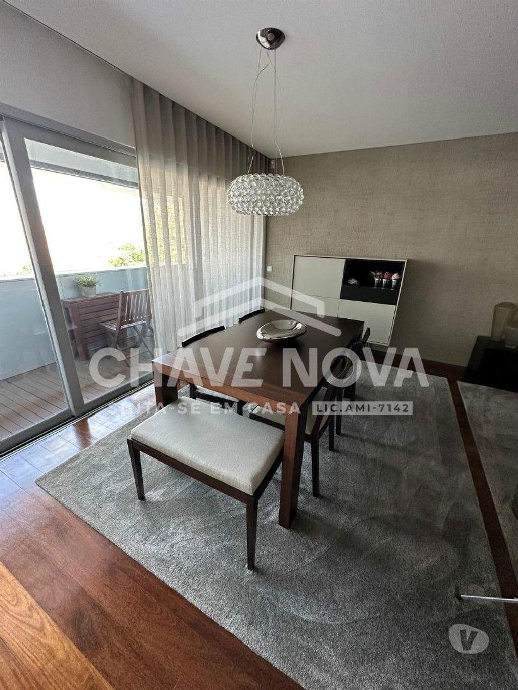 Apartamentos a venda Porto - Fotos para Apartamento T3 usado excelente estado centro Porto (AR 04567)