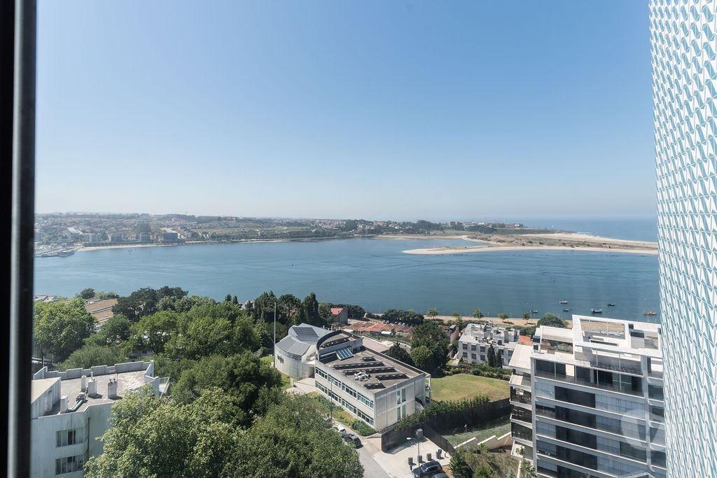 Apartamentos a venda Porto - Fotos para Porto-Apartamento T2 Rua Estevão Oliveira N25 (ASA01051)