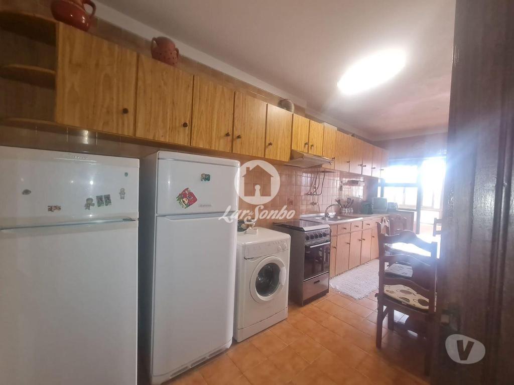 Apartamentos a venda Póvoa de Varzim - Fotos para T2 com L.G. a 150m da praia de Aver-o-Mar (240-A-25297)