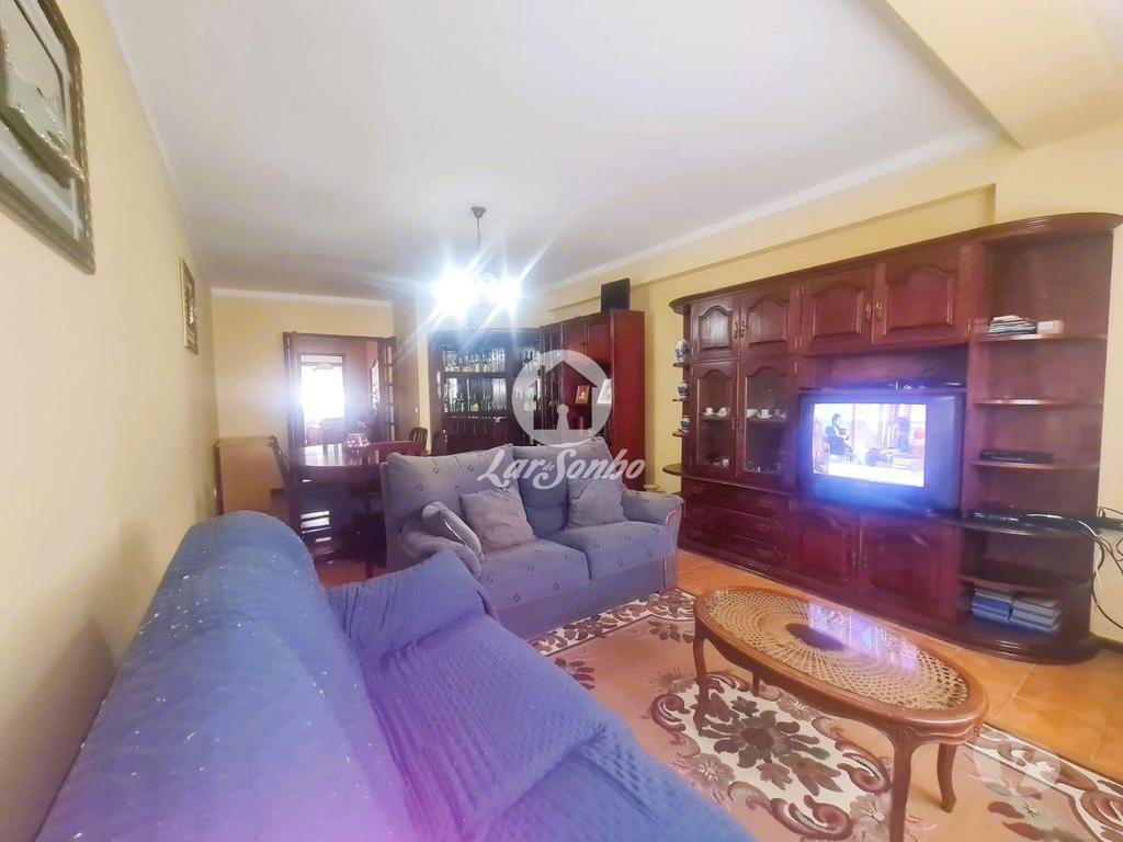 Apartamentos a venda Póvoa de Varzim - Fotos para T2 com L.G. a 150m da praia de Aver-o-Mar (240-A-25297)