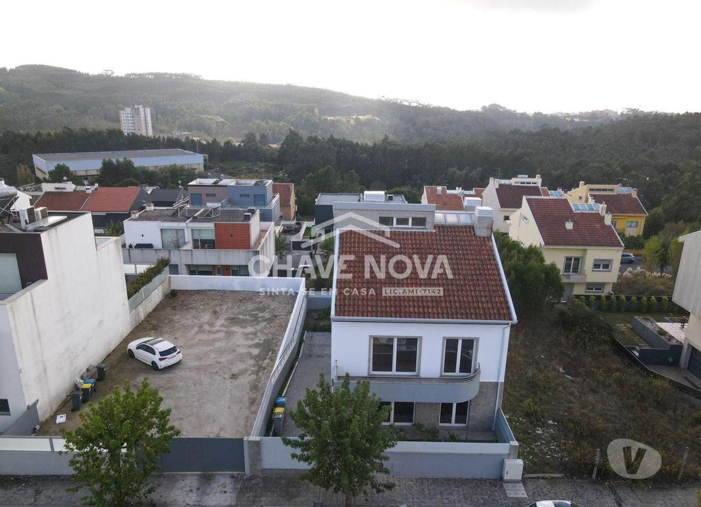 Apartamentos a venda Valongo - Fotos para Valongo-Moradia T4 em Valongo (RT 02599)