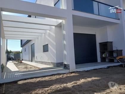 Apartamentos a venda - Fotos para Seixal-Moradia Nova T4 Moderna em Fernão Ferro (6-M-001270)
