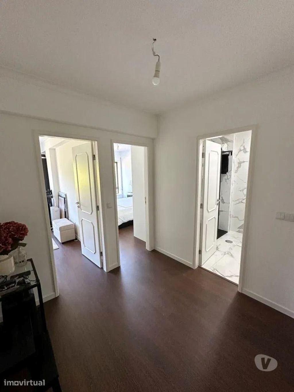 Apartamentos a venda Matosinhos - Fotos para Apartamento T2 Totalmente Renovado - Cruzamento Monte dos Burgos
