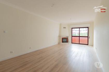 Casas para alugar - Fotos para T2 Algueirão para arrendamento