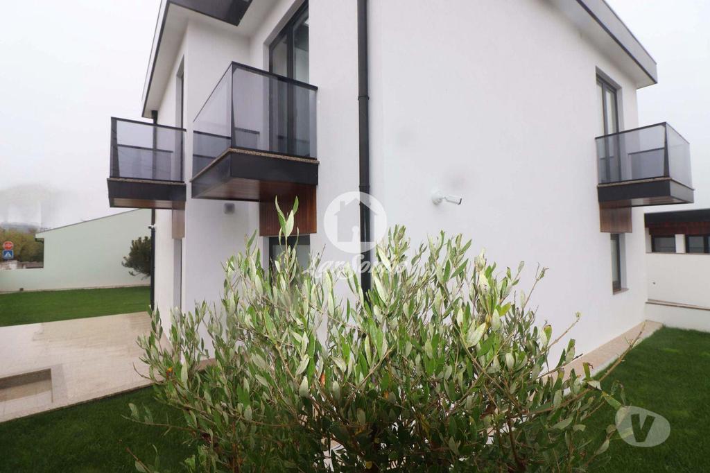 Apartamentos a venda Ovar - Fotos para Moradia T4 Nova para Venda em Esmoriz - Oportunidade Imperdível!