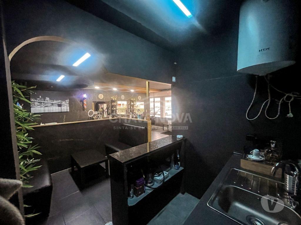 Comprar Loja Matosinhos - Fotos para Trespasse de barbearia no centro de Matosinhos - Porto.