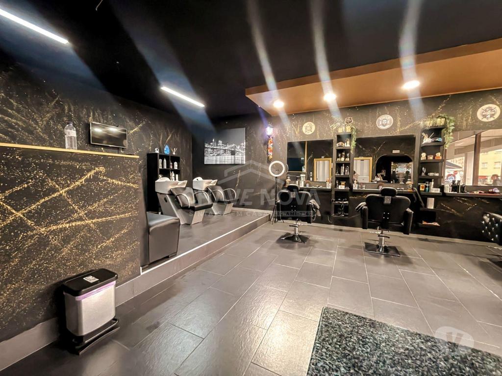 Comprar Loja Matosinhos - Fotos para Trespasse de barbearia no centro de Matosinhos - Porto.