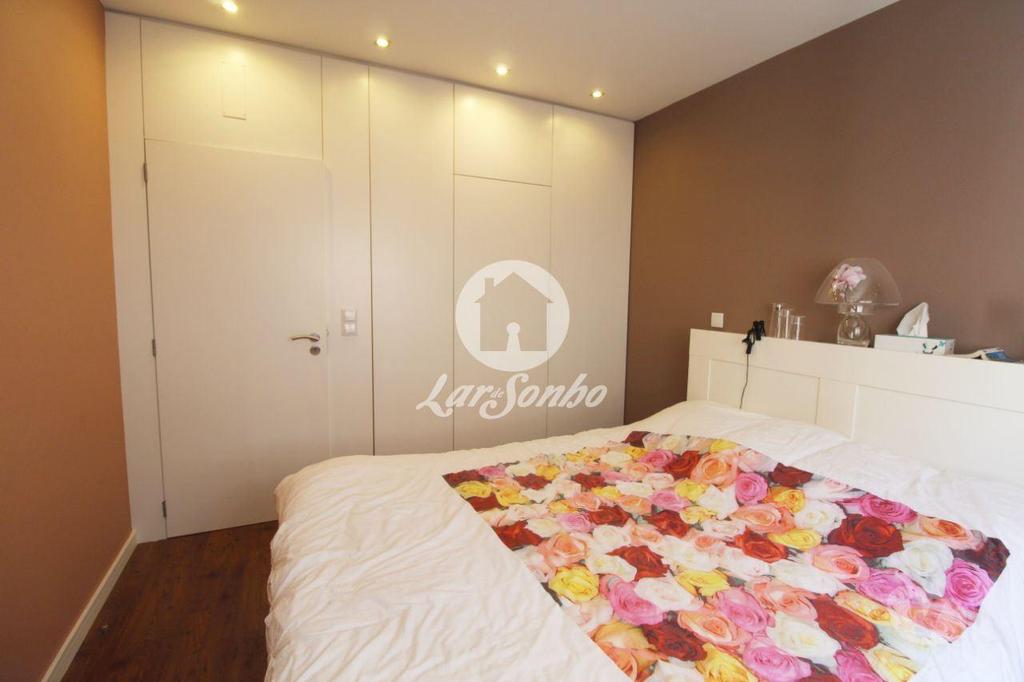 Apartamentos a venda Póvoa de Varzim - Fotos para T2+1 REMODELADO c terraço a 500m da praia da Póvoa de Varzim