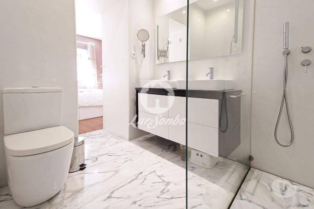 Apartamentos a venda Póvoa de Varzim - Fotos para T2+1 REMODELADO c terraço a 500m da praia da Póvoa de Varzim