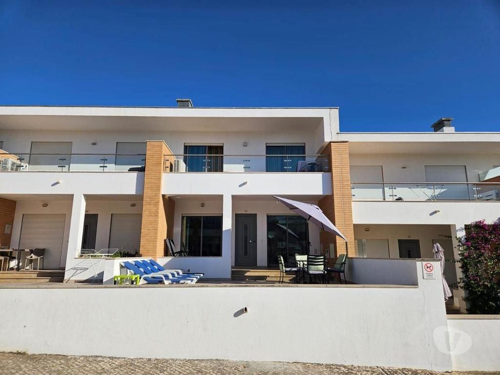 Apartamentos a venda Albufeira - Fotos para Moradia Geminada em condominio com Piscina e Garagem (ALBF 00192)