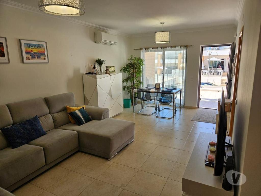 Apartamentos a venda Albufeira - Fotos para Moradia Geminada em condominio com Piscina e Garagem (ALBF 00192)