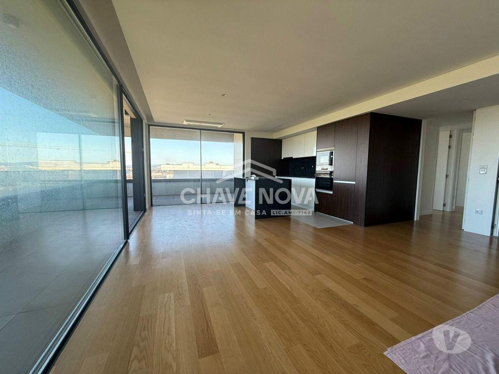 Apartamentos a venda Vila Nova de Gaia - Fotos para Apartamento T3 Novo c 2 Lugares de Garagem em Mafamude (El