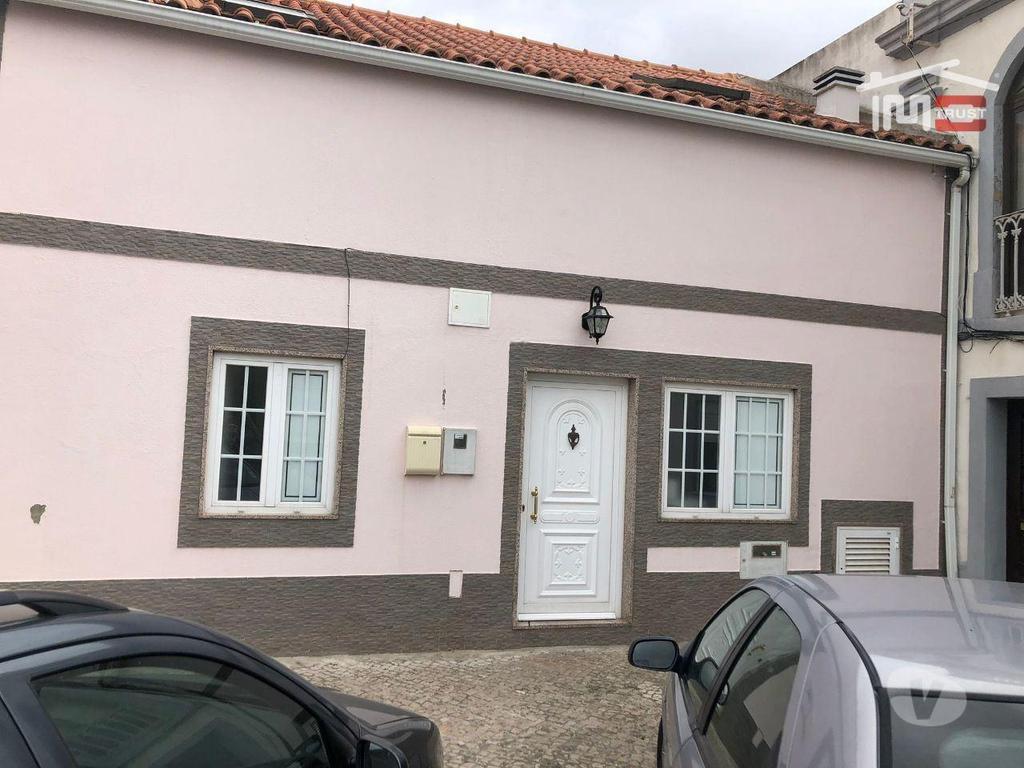 Imóveis para alugar Montijo - Fotos para Arrendamento de Moradia T2 c 2 Pisos - Totalmente Mobilada e...