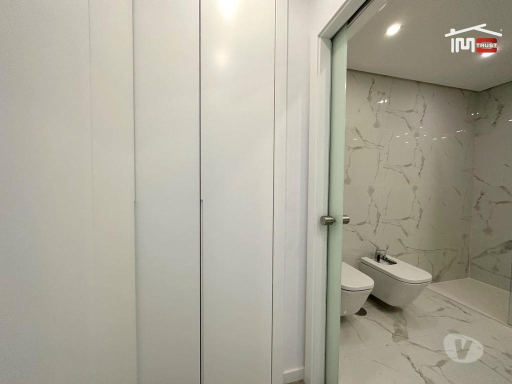 Apartamentos a venda Montijo - Fotos para Incrivel Apartamento T2 com Varandas, Garagem e Arrecadação