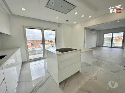 Apartamentos a venda - Fotos para Incrivel Apartamento T2 com Varandas, Garagem e Arrecadação