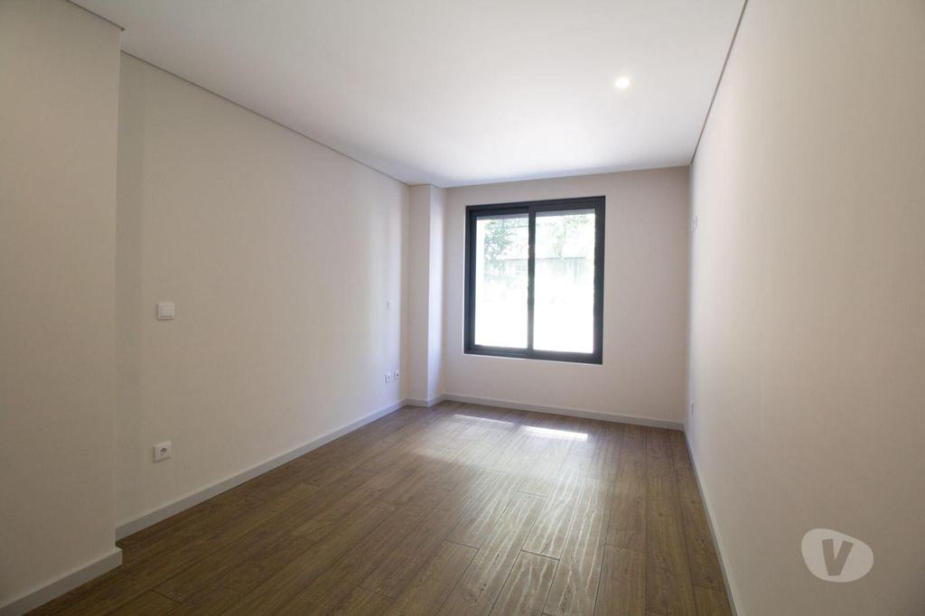 Apartamentos a venda Porto - Fotos para Porto-T3 Novo na Avenida da Boavista (LUX 00157)