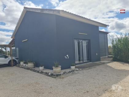 casas para vender - Fotos para Moradia V4 em Benavente: Inserida em Terreno de 5000m²