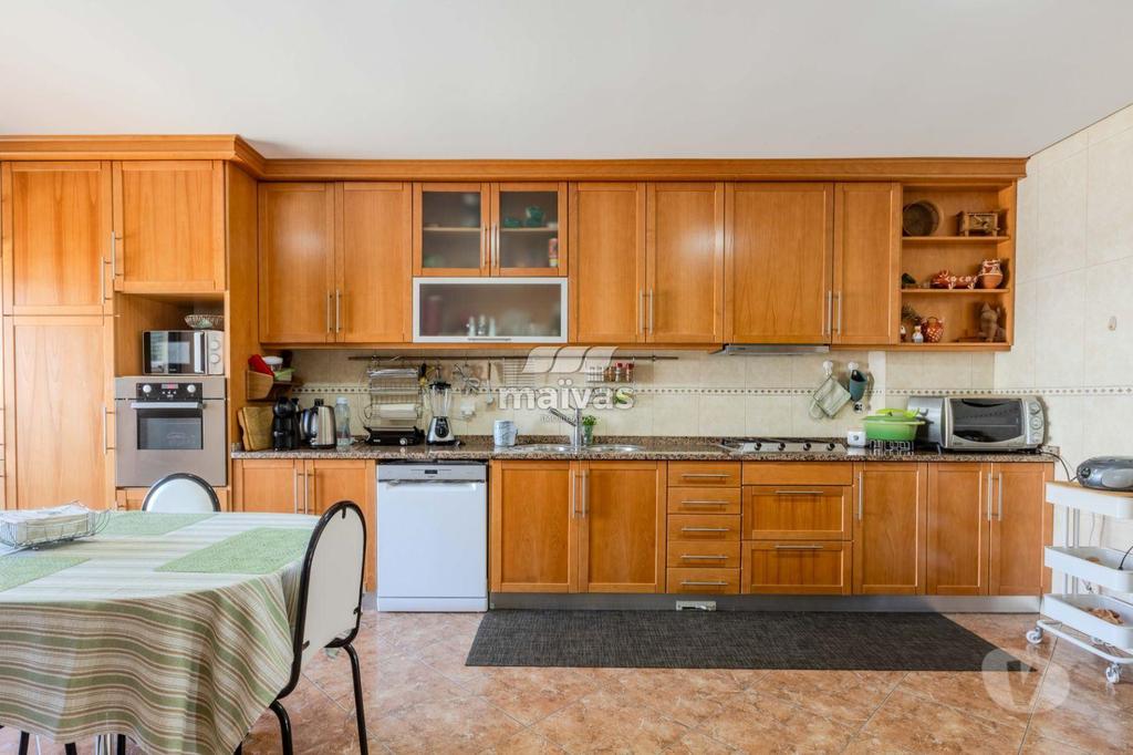 Apartamentos a venda Braga - Fotos para Braga-Moradia de gaveto, para venda, Braga - Merelim (A008-0126)