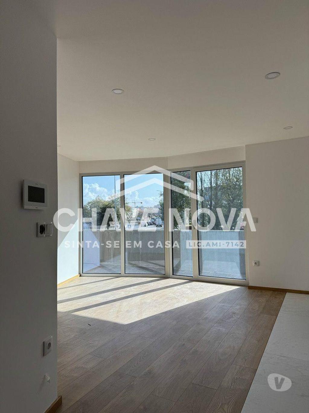 Imóveis para alugar Porto - Fotos para Arrendamento T1 c lugar de garagem no Porto