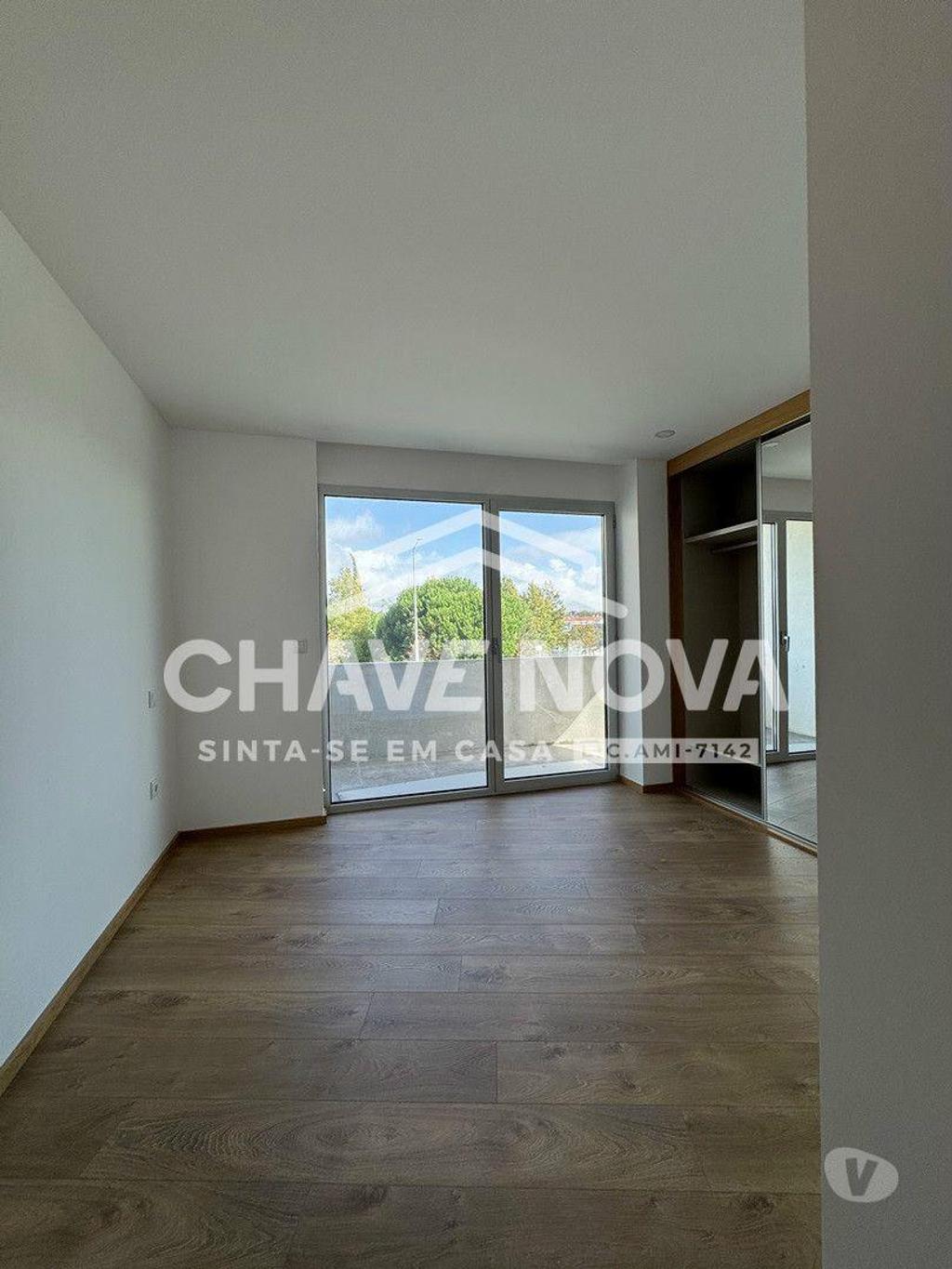 Imóveis para alugar Porto - Fotos para Arrendamento T1 c lugar de garagem no Porto