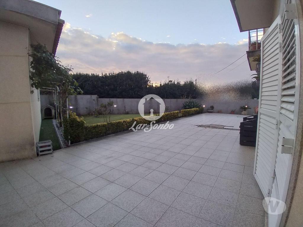 Apartamentos a venda Vila Nova de Famalicão - Fotos para Moradia T4+1 com garagem e terraço em Gondifelos, Famalicão