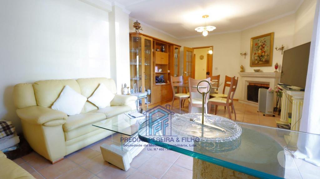 Apartamentos a venda Gondomar - Fotos para Gondomar-Apartamento T3 - Baguim Próx. Metro Campaínha (T31560)