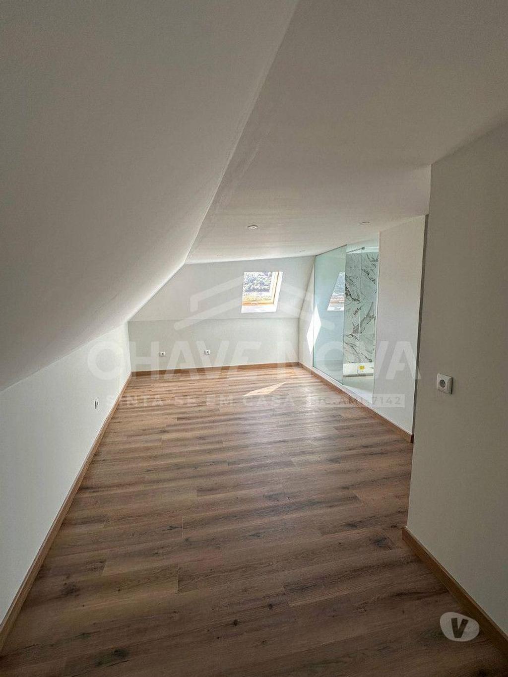Apartamentos a venda Porto - Fotos para Apartamento T2 duplex em Rua da Restauração Cais das pedras -