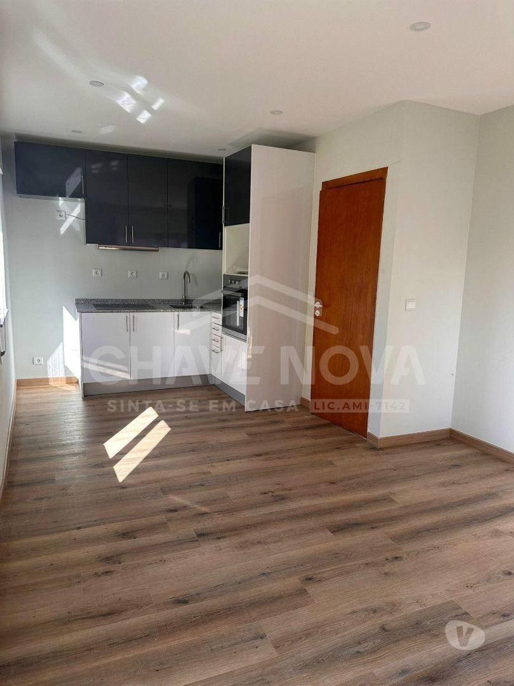 Apartamentos a venda Porto - Fotos para Apartamento T2 duplex em Rua da Restauração Cais das pedras -