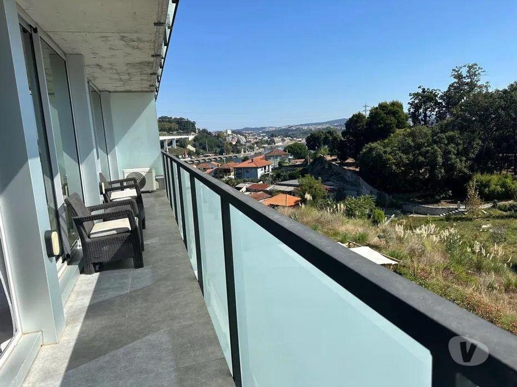 Imóveis para alugar Vila Nova de Gaia - Fotos para T2 Mobilado e Cozinha Equipada vista sobre Douro- Vila Nova Gaia