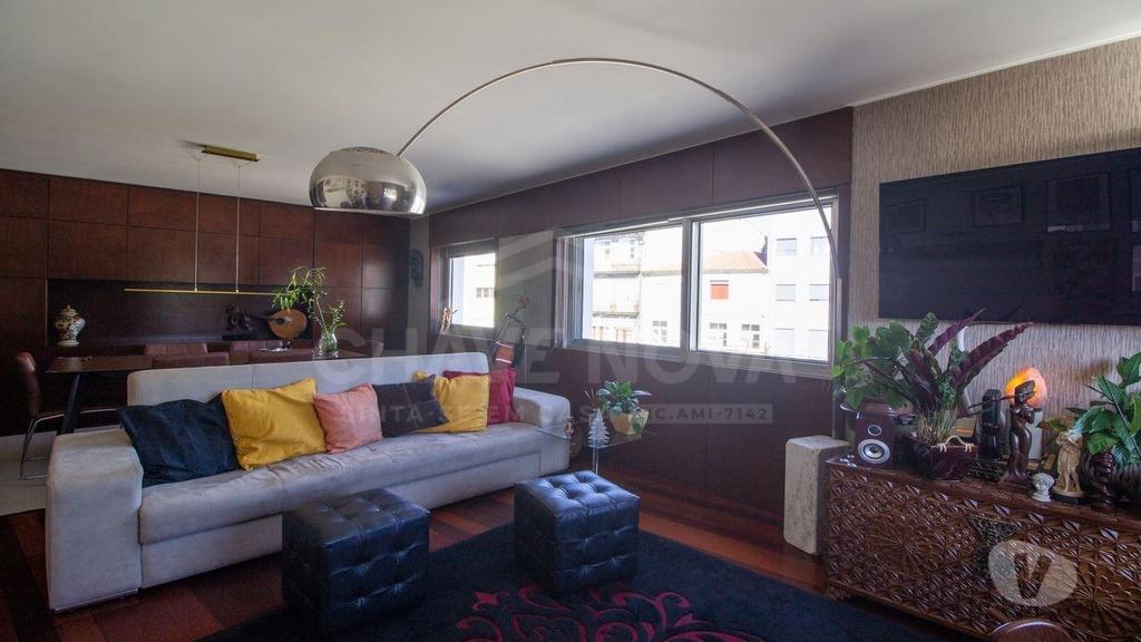 Apartamentos a venda Porto - Fotos para Apartamento T3 garagem 2 carros localizado no coração da