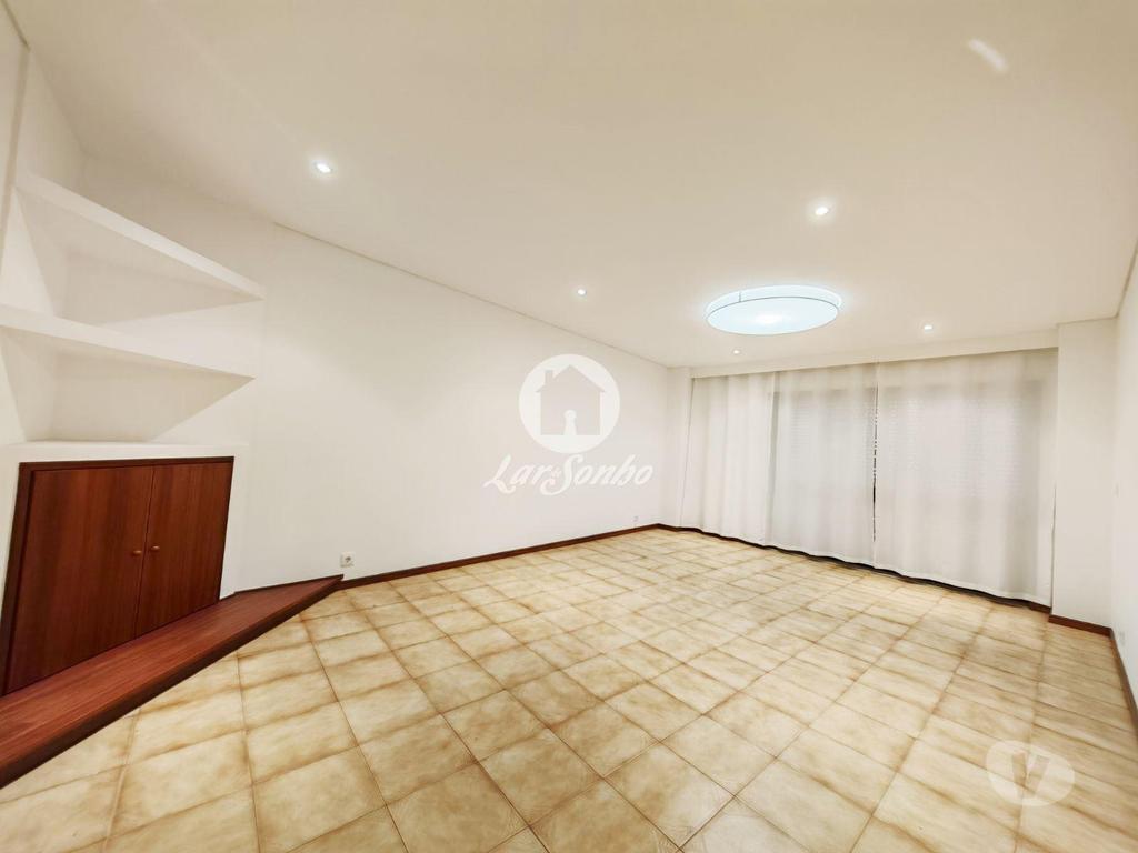 Apartamentos a venda Póvoa de Varzim - Fotos para Apartamento T3 no centro da Povoa de Varzim (240-A-23868)