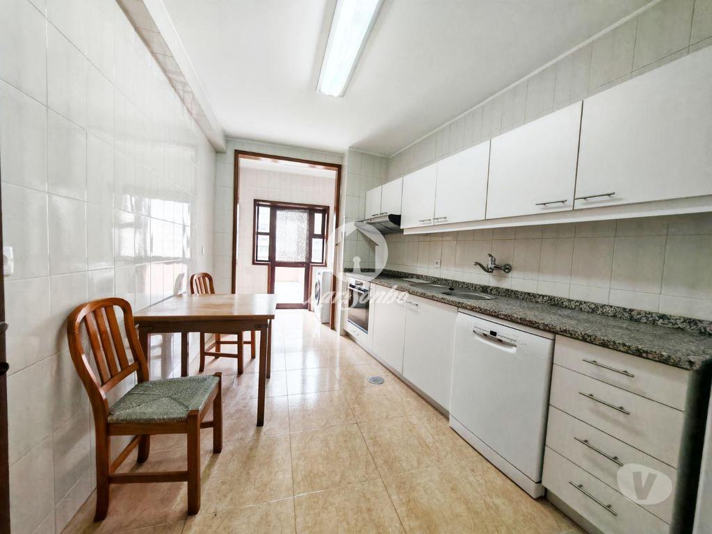 Apartamentos a venda Póvoa de Varzim - Fotos para Apartamento T3 no centro da Povoa de Varzim (240-A-23868)